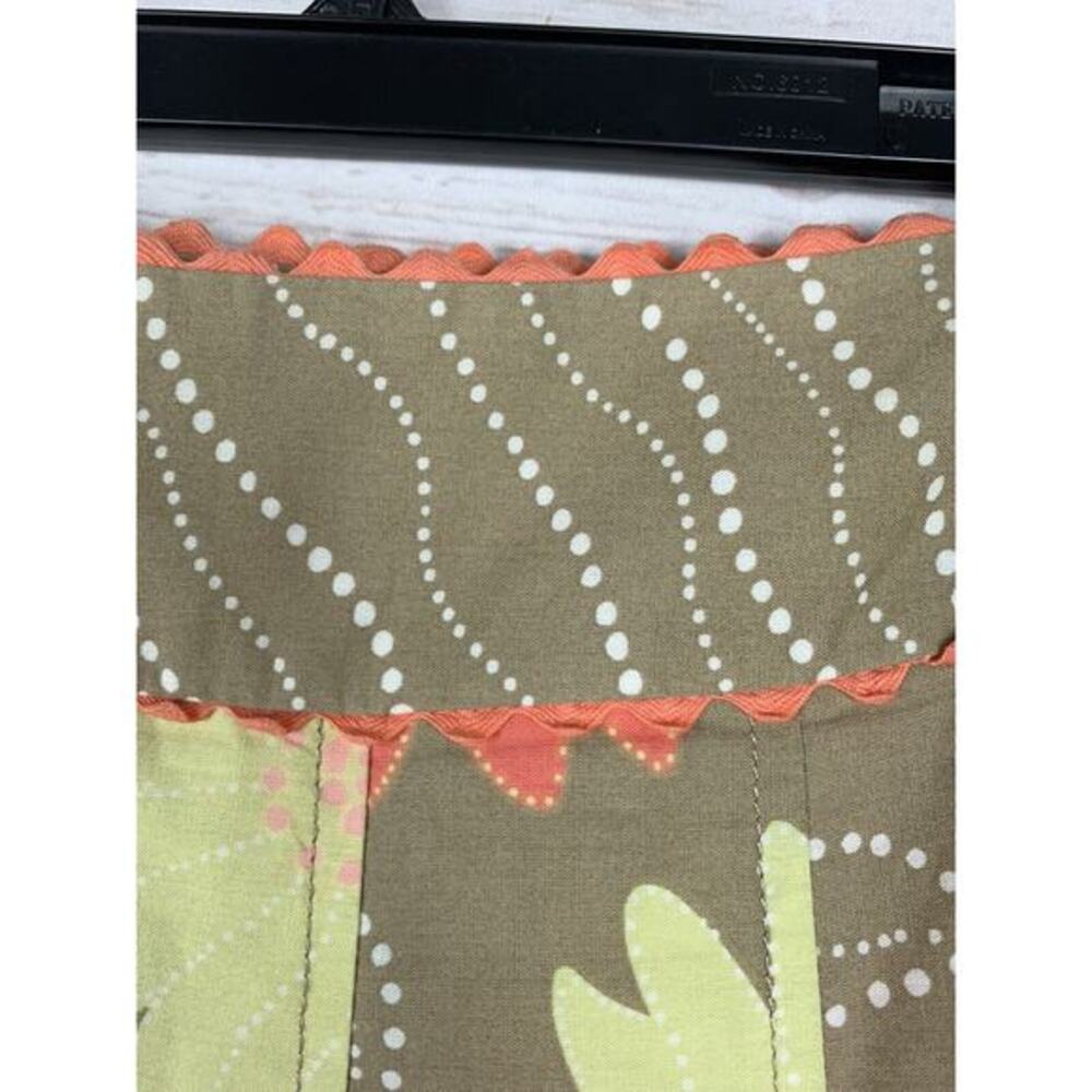 Liz Claiborne Skirt Womens size 4 Tan‎ Floral Aline Pleated Knee Length Zip - Picture 6 of 6